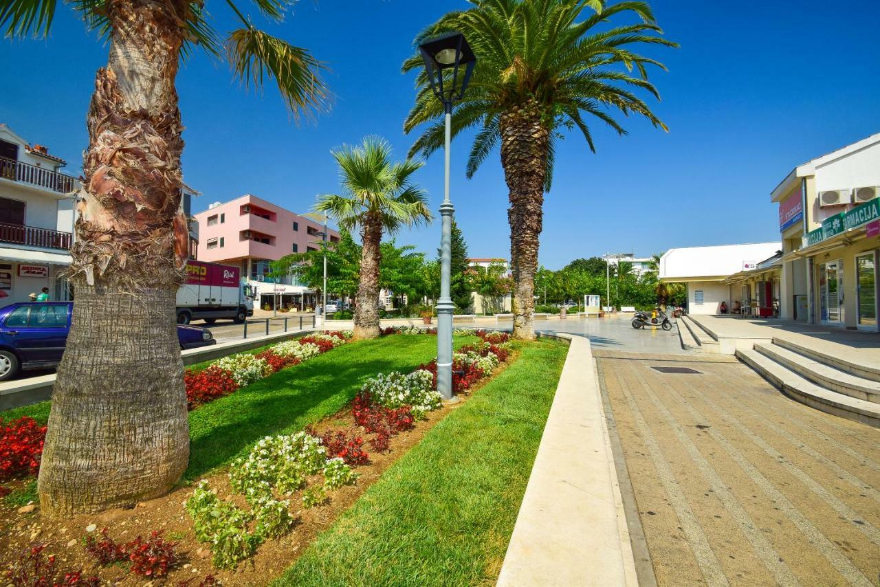 Villa D&I Srima Exterior photo